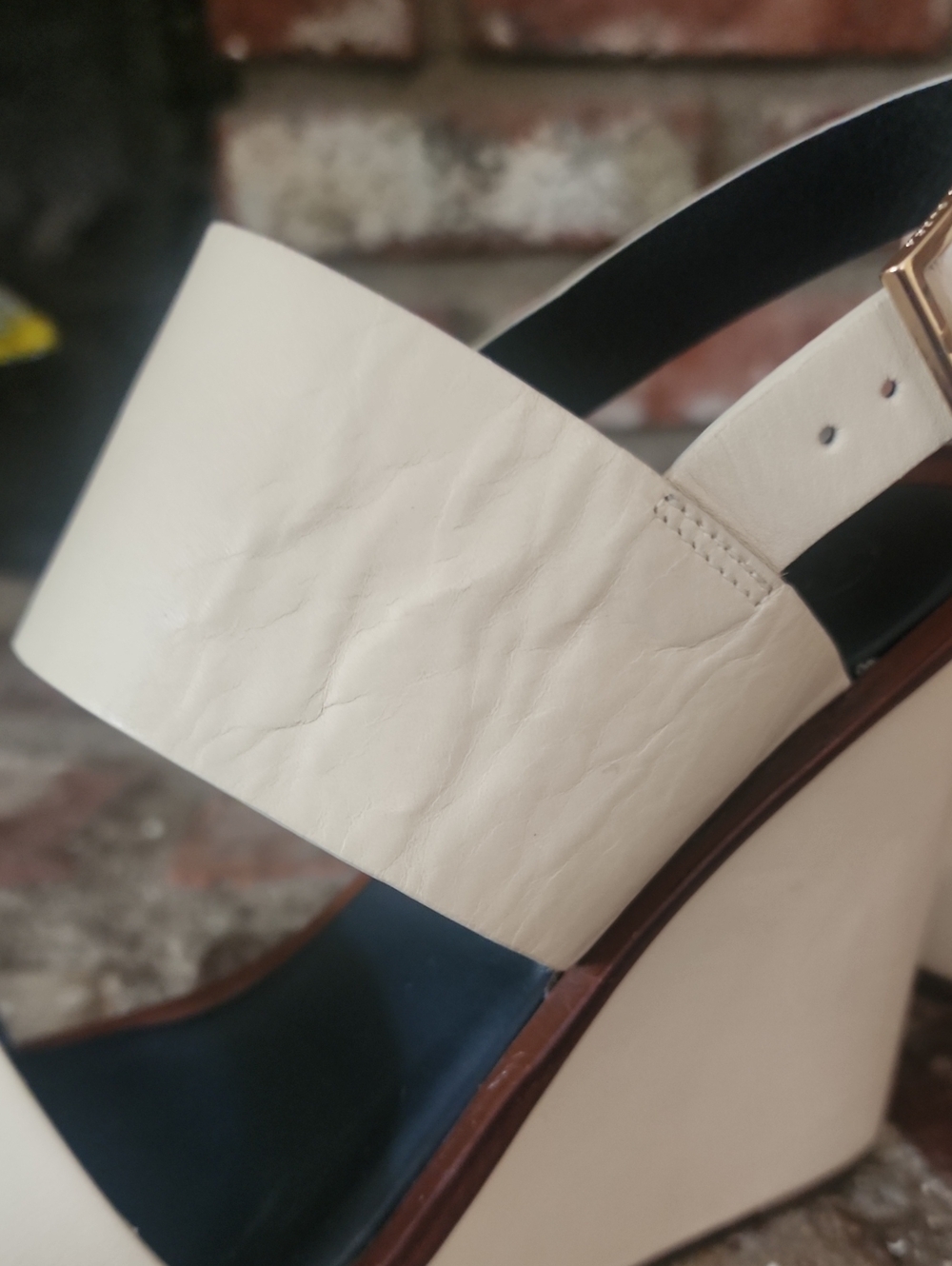 Tory Burch Cream Leather Platform Wedge Sandals Ankle Strap Gold Buckle - Picture 4 of 7